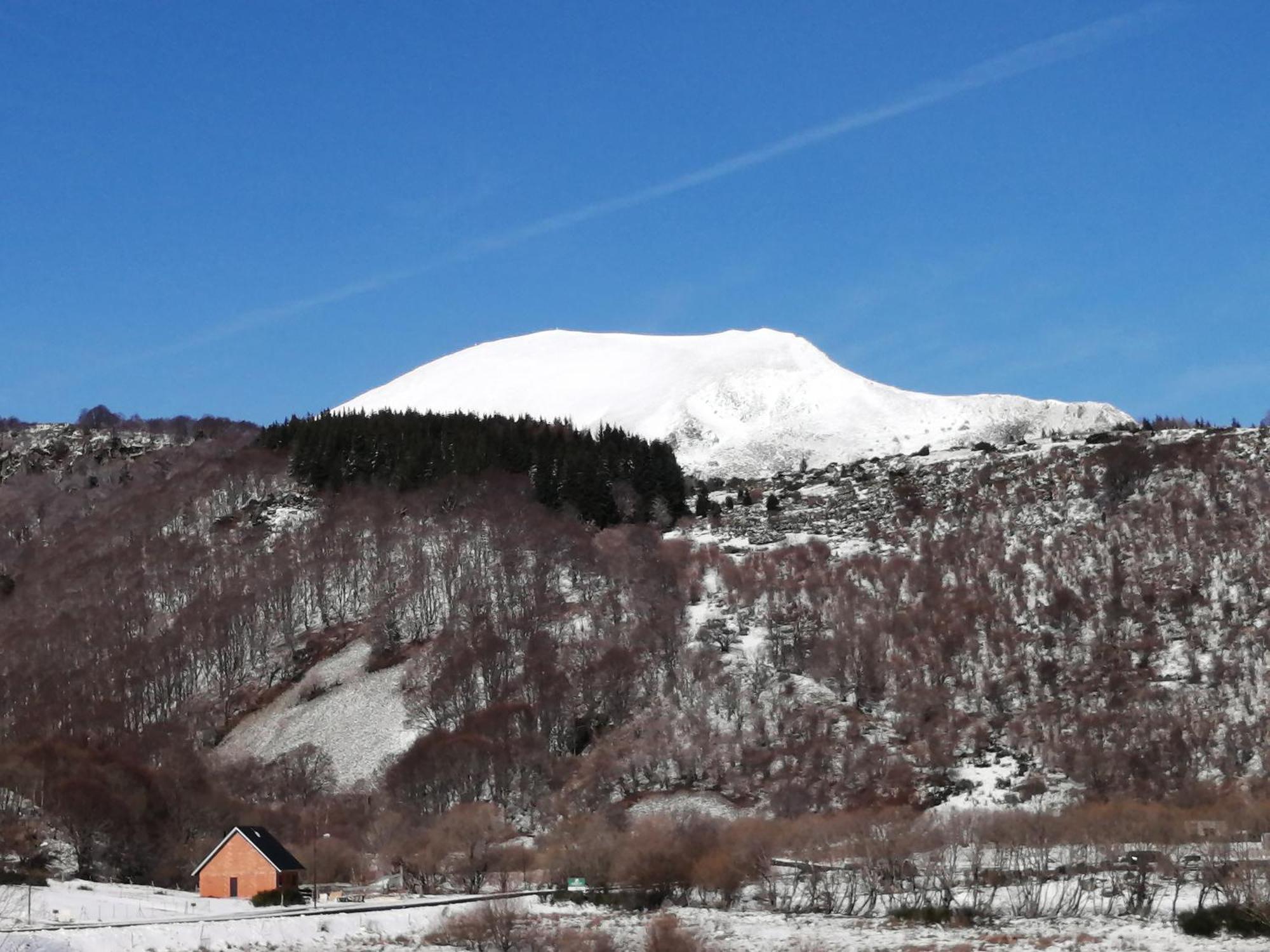 L'Auvergnate Chambon-sur-Lac Kültér fotó